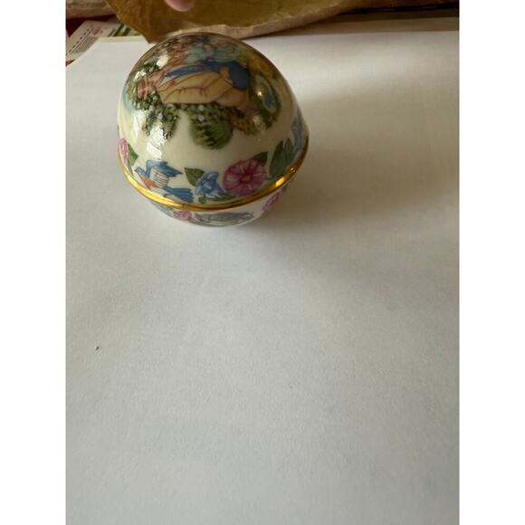 Lenox Egg Collectible Easter Egg 1990 "Gathering Memories" - Picture 7 of 7